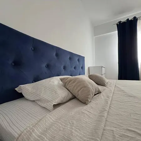 Apartment West